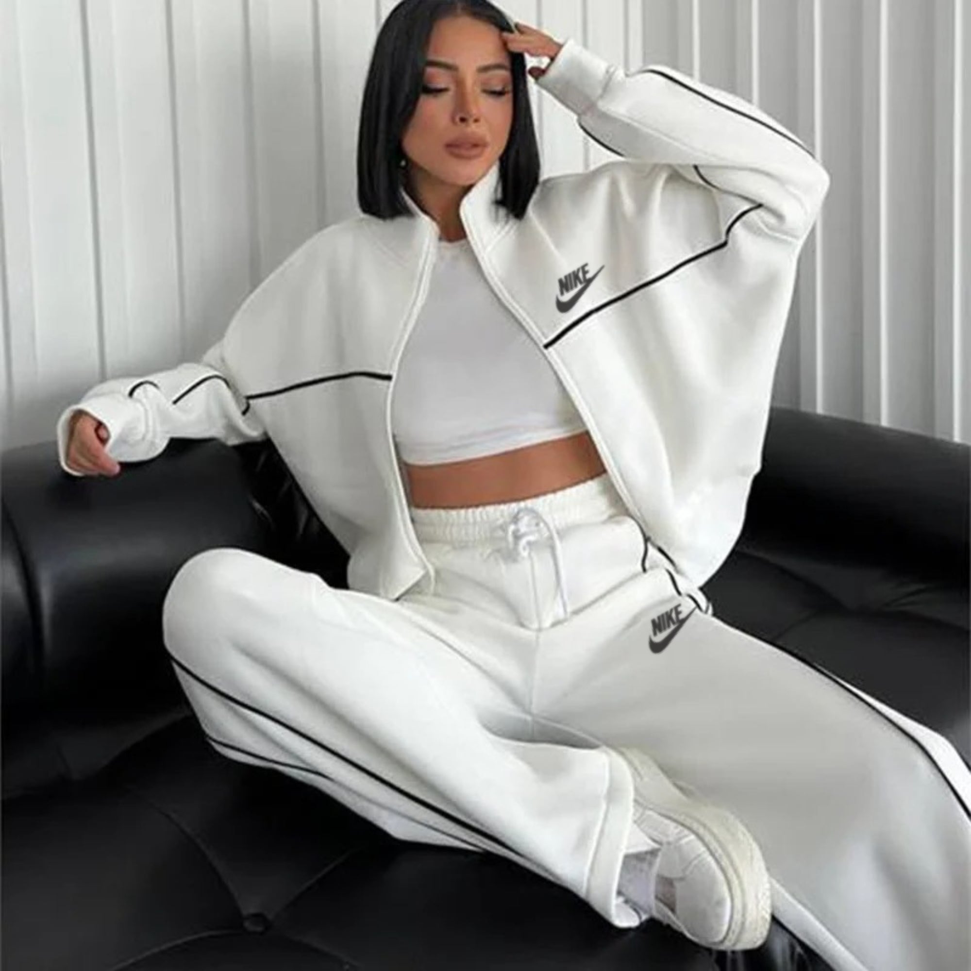 NlKE - Completo Elegante da Donna