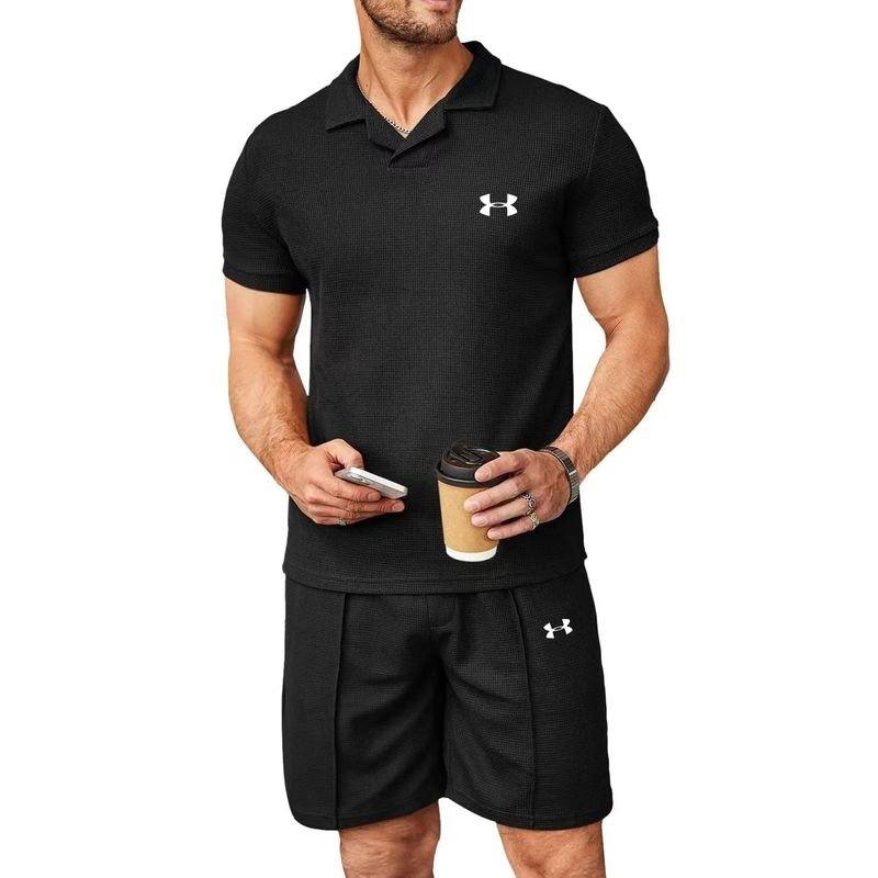 Under Armour – Set base composto da maglietta e pantaloncini 2025