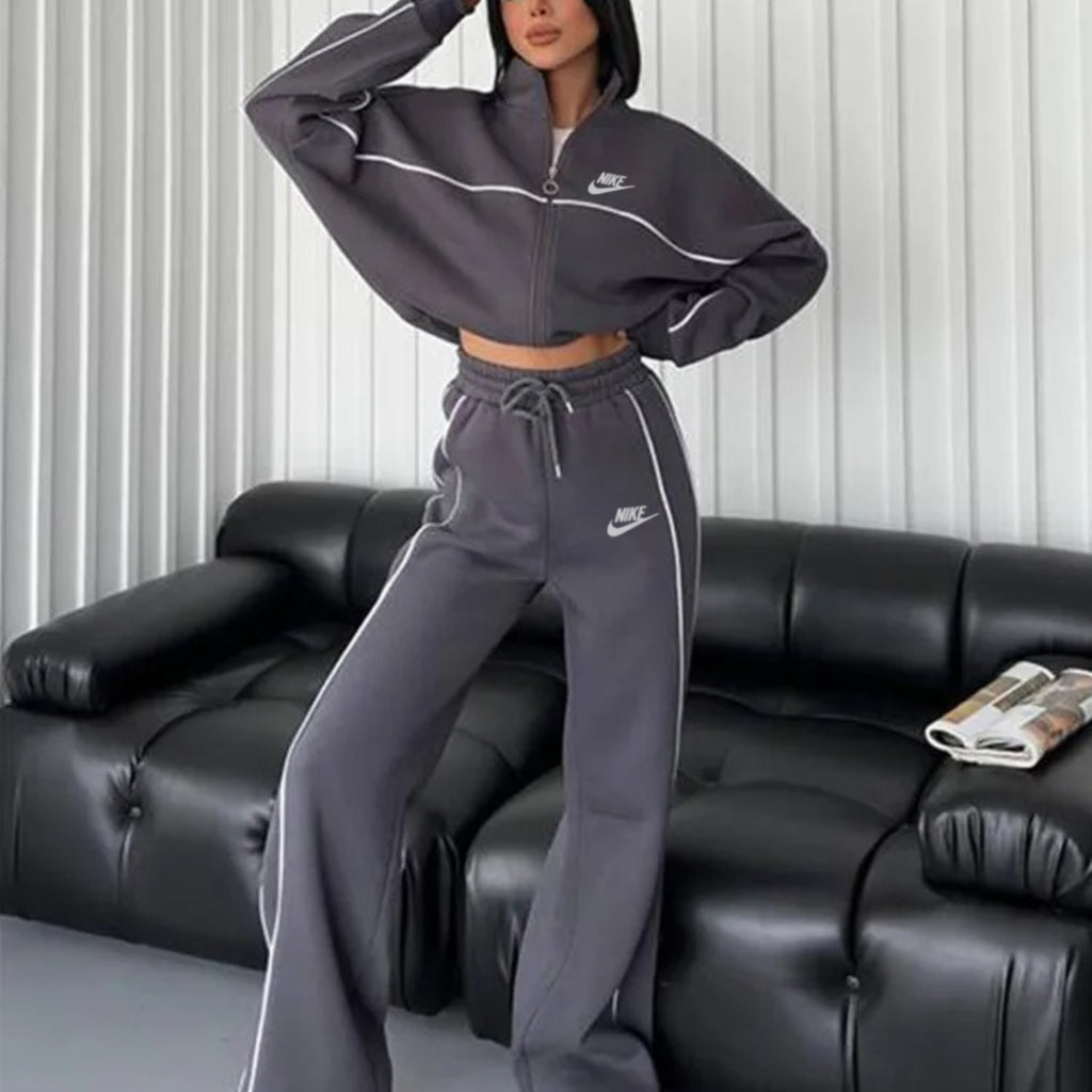 NlKE - Completo Elegante da Donna