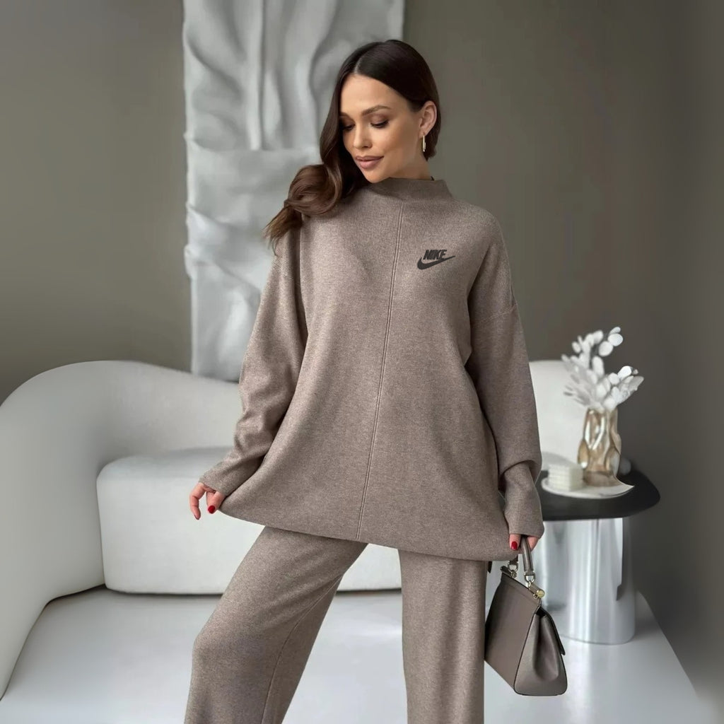 NlKE Completo Pantalone piu Maglia