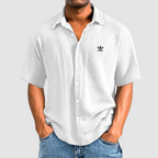 Nuova camicia alla moda per uomo