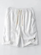 Completo da uomo con camicia e pantaloncini cubani a righe